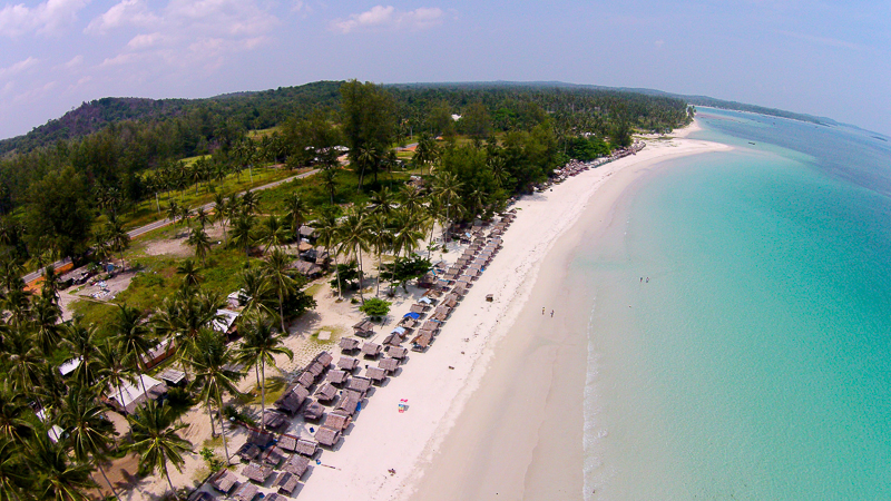 Trikora Beach - MAIN FEATURE